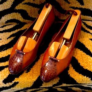 Bally vintage brown loafers